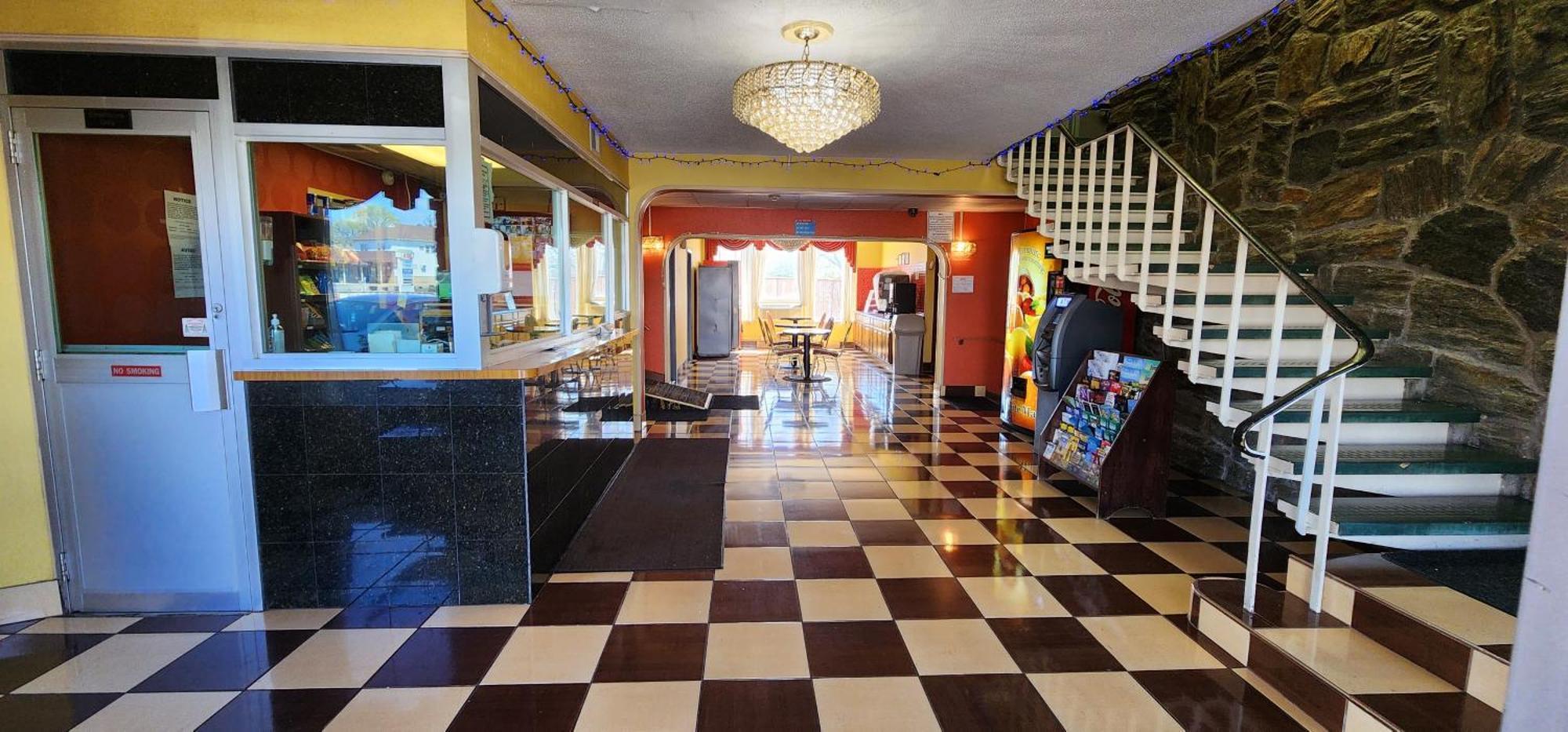 Town House Inn And Suites Elmwood Park Buitenkant foto