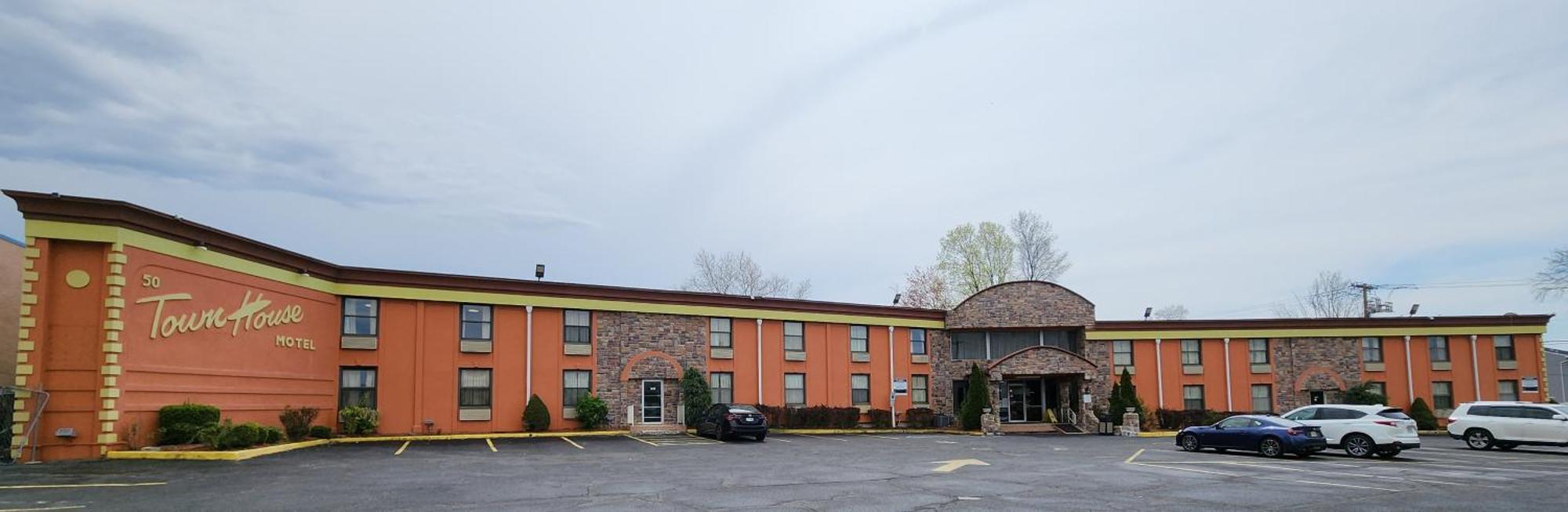 Town House Inn And Suites Elmwood Park Buitenkant foto