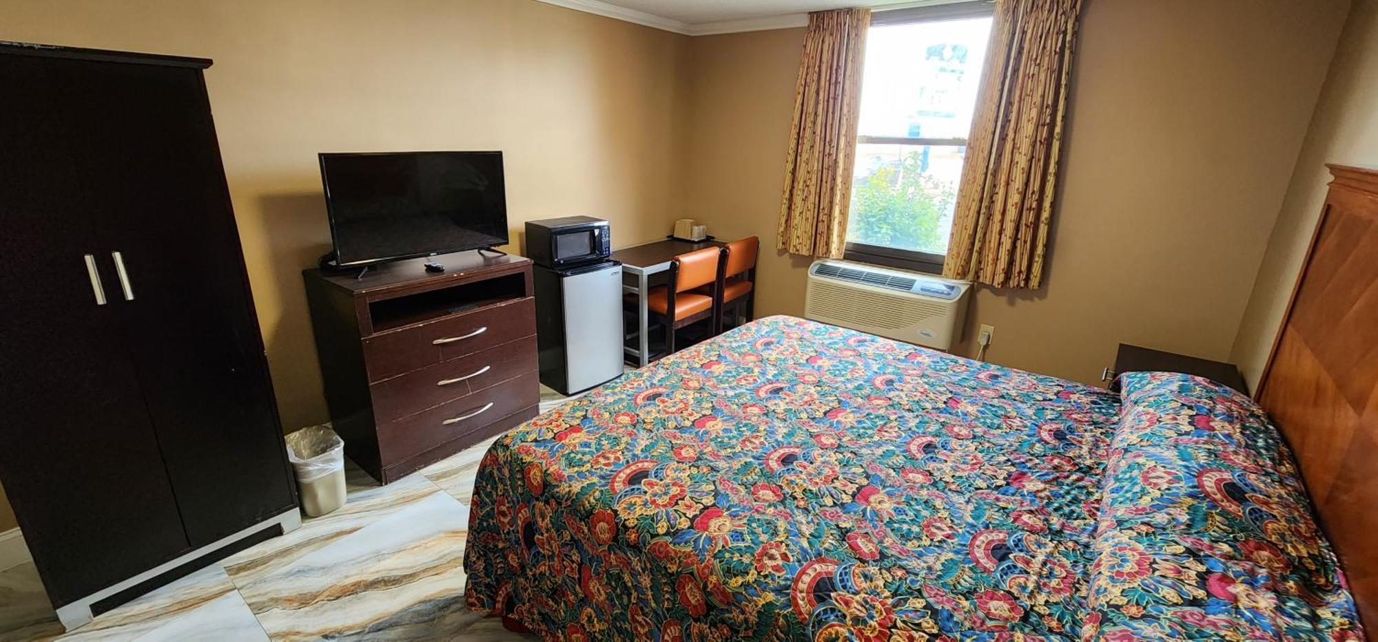 Town House Inn And Suites Elmwood Park Buitenkant foto